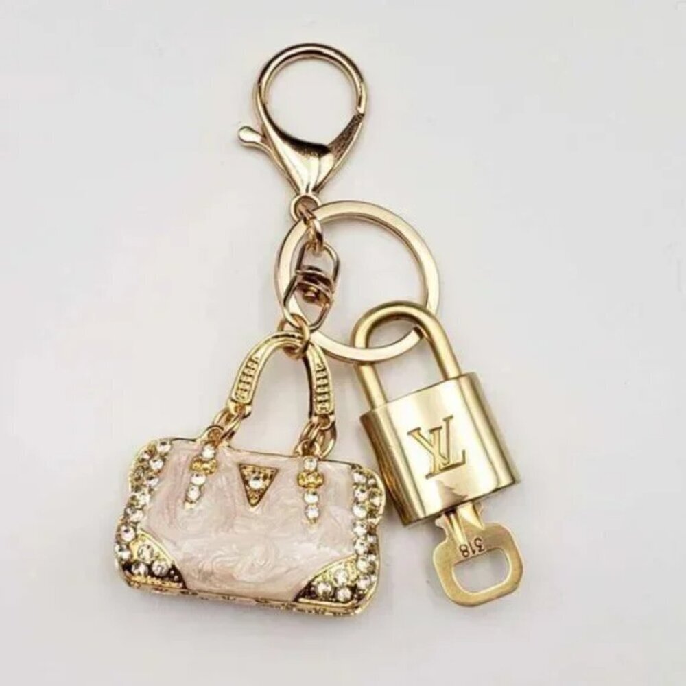 Louis Vuitton Authentic Gold Padlock 🔒 Key + Unbranded Keychain Bag Charm - Picture 3 of 10